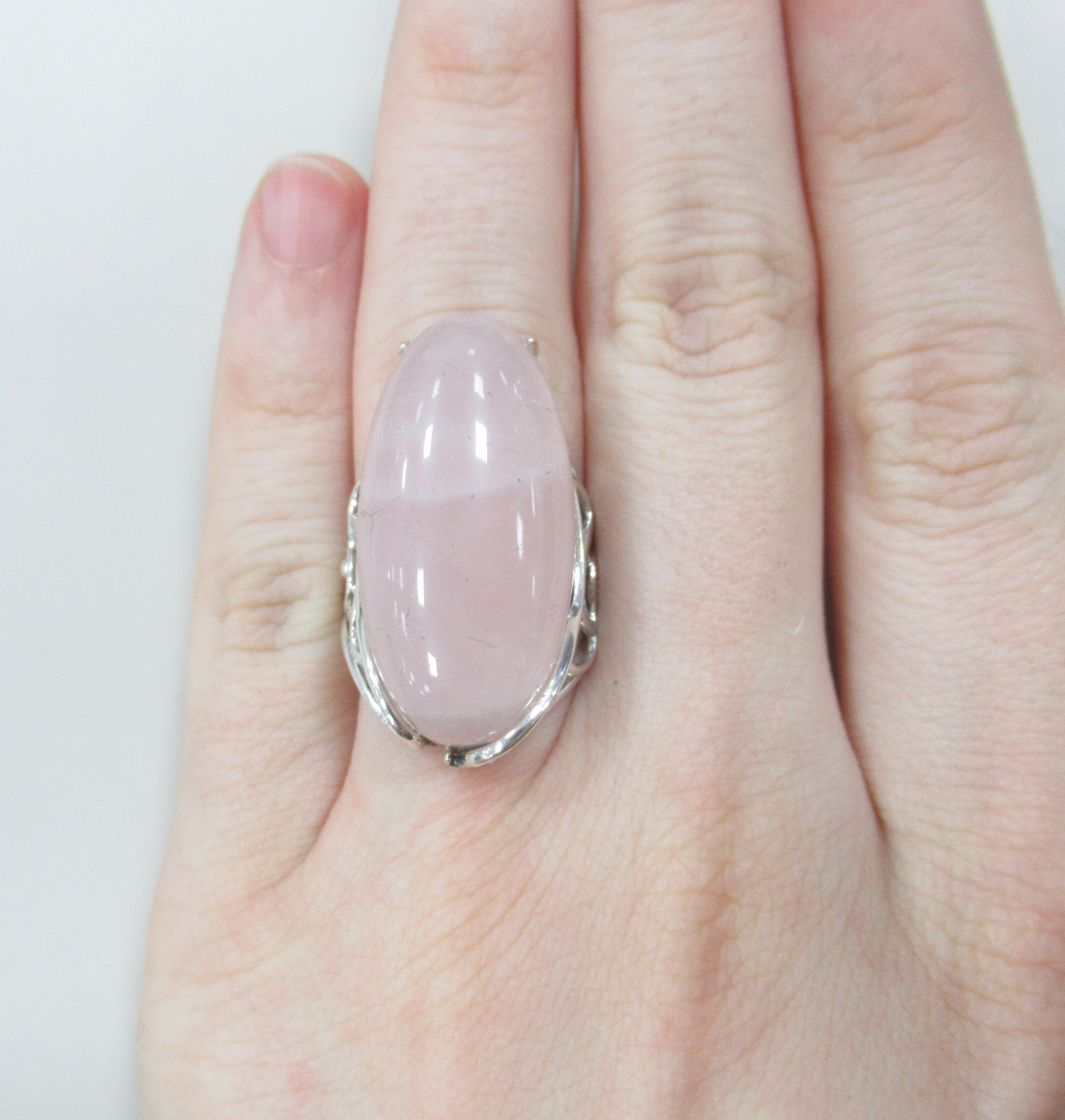 Серебряное кольцо с розовым кварцем